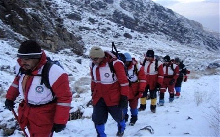 امدادرسانی به ۱۴۷۰ نفر گرفتار برف در آذربایجان غربی