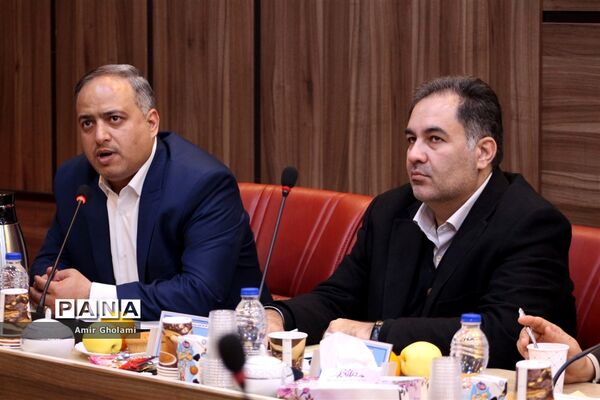 اولین نشست هیات اندیشه‌ورز معاونان توسعه مدیریت و پشتیبانی شهرستان‌های استان تهران