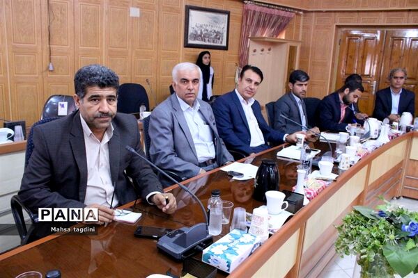 نشست مشترک روسا و معاونان آموزش و پرورش و سازمان دانش‌آموزی استان بوشهر