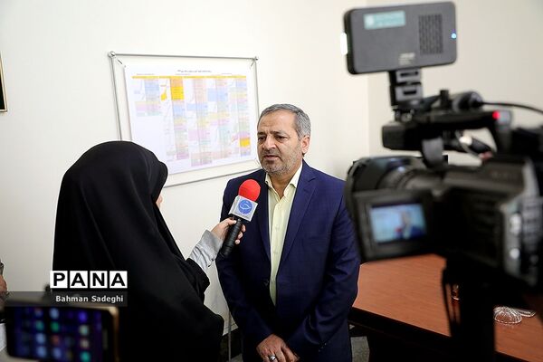 نشست خبری رئیس کارگروه فرهنگیان و دانش‌آموزی ستاد مرکزی چهلمین سالگرد پیروزی انقلاب اسلامی