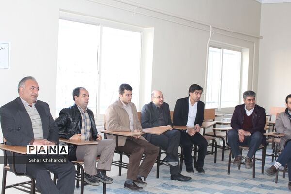 انتخابات مجامع اعضاء و مربیان پیشتاز استان همدان