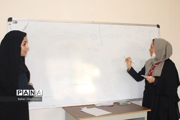 انتخابات مجامع اعضاء و مربیان پیشتاز استان همدان