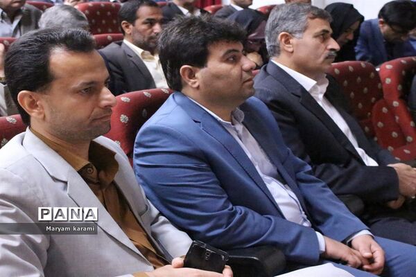 همایش تجلیل از طلایه‌داران فرهنگی در عرصه خیر و احسان در بوشهر-1