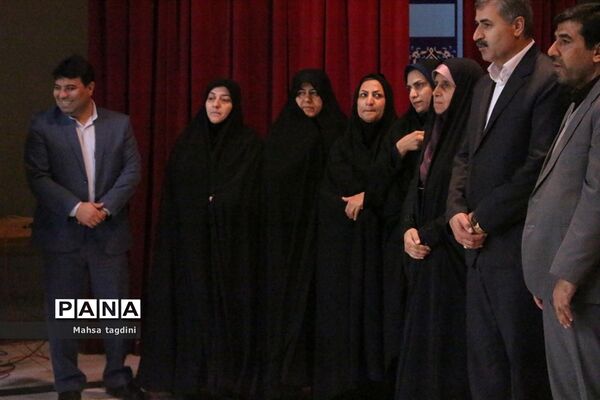 همایش تجلیل از طلایه‌داران فرهنگی در عرصه خیر و احسان در بوشهر-1