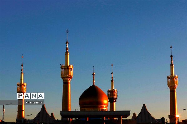 حضور رهبر انقلاب اسلامی در مرقد مطهر امام راحل و گلزار شهدای بهشت زهرا