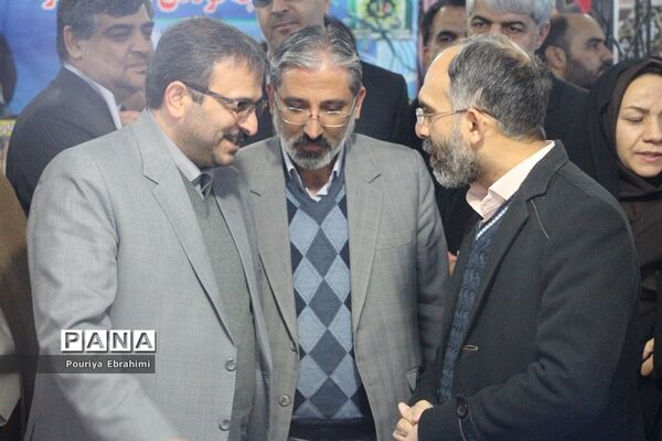 افتتاح نمایشگاه دستاوردهای چهل ساله انقلاب در بیرجند