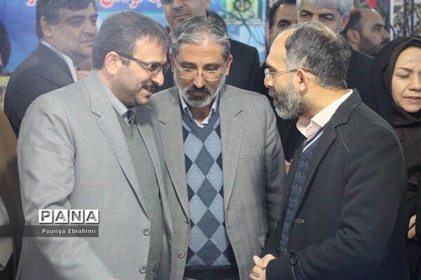 افتتاح نمایشگاه دستاوردهای چهل ساله انقلاب در بیرجند
