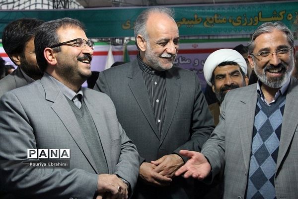 افتتاح نمایشگاه دستاوردهای چهل ساله انقلاب در بیرجند