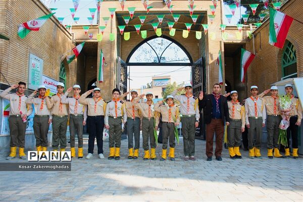 غبار روبی مزار شهدا شهرستان رباط کریم