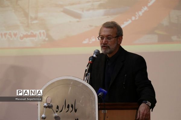 همایش کشوری نیمکت‌های سوخته و یادواره شهدای زینبیه و ثارالله در شهرستان میانه آذربایجان شرقی