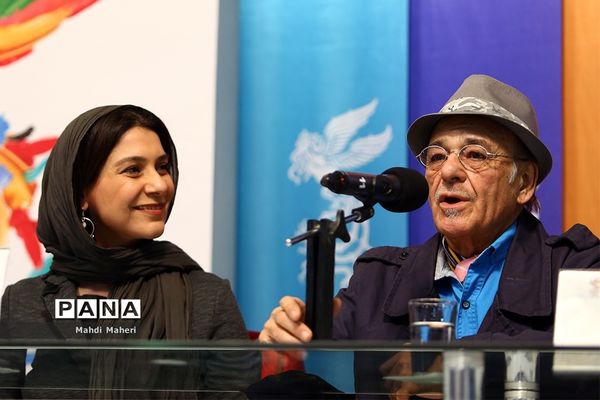 نشست‌های پرسش و پاسخ فیلم‌های دومین روز سی و هفتمین جشنواره فیلم فجر