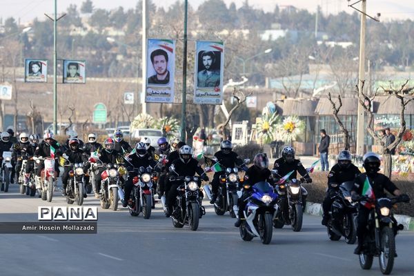 رژه ناوگان موتوری نیروهای مسلح در ارومیه