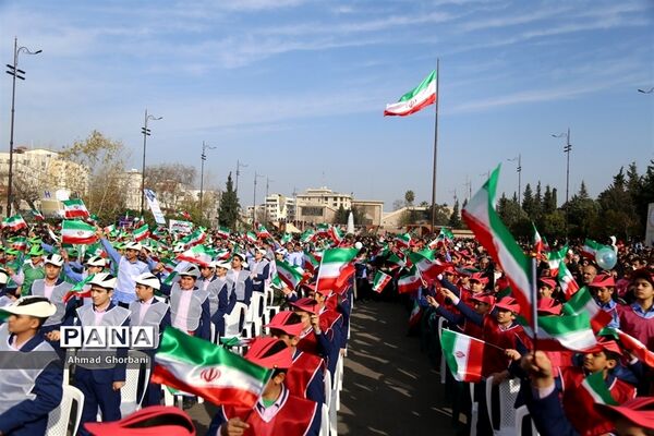 همایش پیاده‌روی خانوادگی در ساری-۲