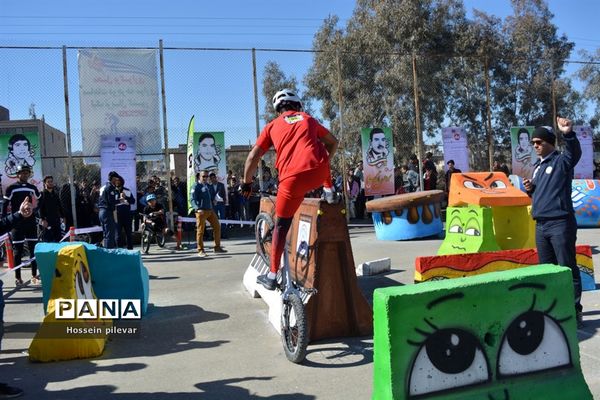 برگزاری مسابقات دوچرخه‌سواری در بیرجند