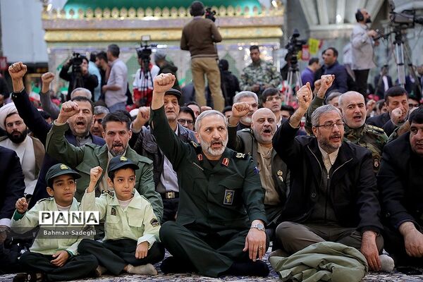 بزرگداشت چهلمین سالگرد ورود تاریخی امام خمینی (ره)