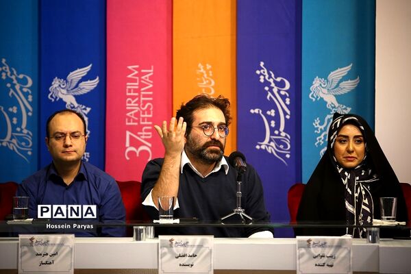 نشست‌های پرسش و پاسخ فیلم‌های سومین روز سی و هفتمین جشنواره فیلم فجر