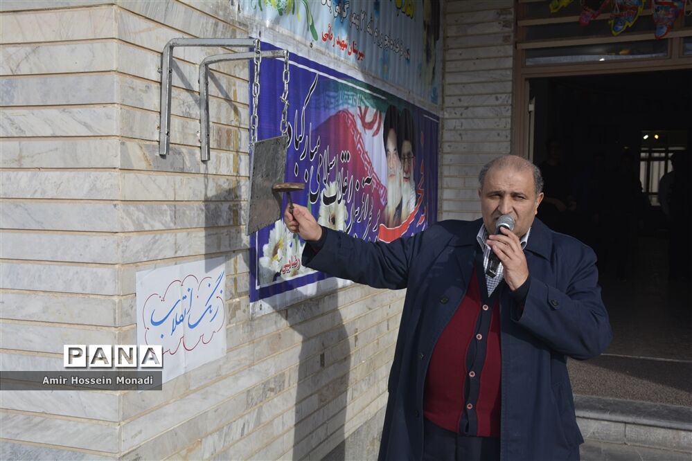 مراسم زنگ انقلاب در مدرسه شهید رضایی ناحیه یک تبریز