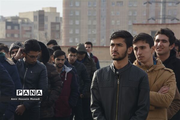 مراسم زنگ انقلاب در مدرسه شهید رضایی ناحیه یک تبریز
