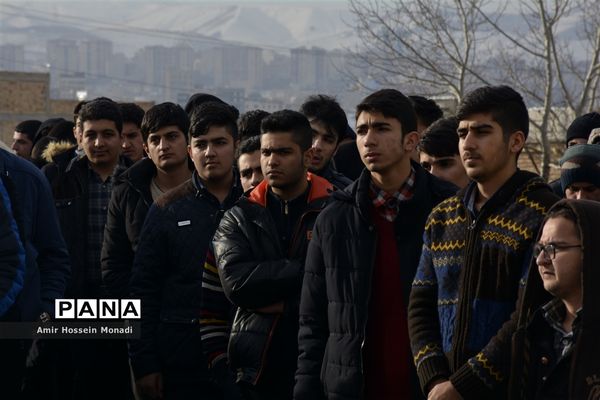 مراسم زنگ انقلاب در مدرسه شهید رضایی ناحیه یک تبریز