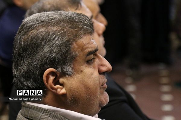 نواختن چهلمین زنگ انقلاب در مدارس شهر تهران با حضور سید محمد بطحایی