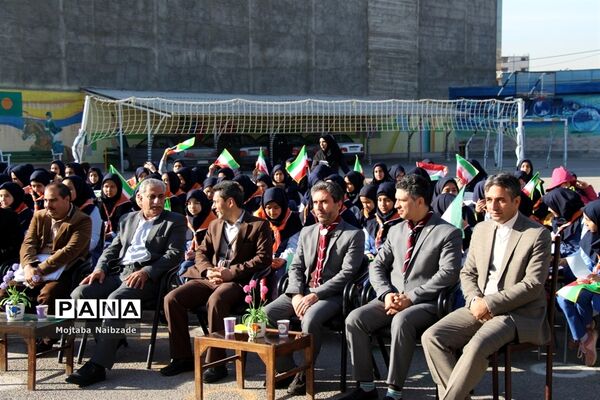 آیین نواختن زنگ انقلاب اسلامی در ناحیه 5 مشهد