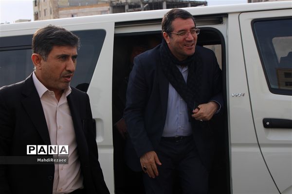 آیین نواختن زنگ انقلاب