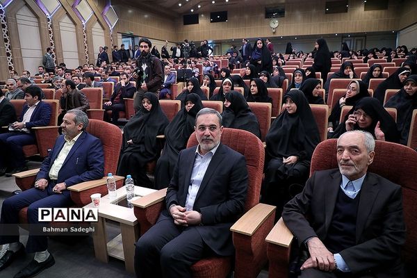 آیین نواختن زنگ انقلاب در مدرسه رفاه