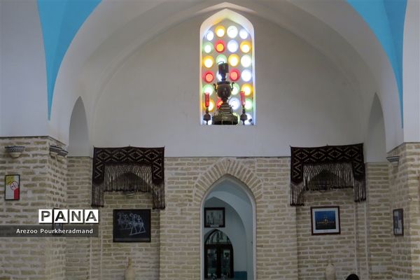 بازدید دانش‌آموزان دبیرستان فرزانگان دوره اول از مجموعه خان یزد