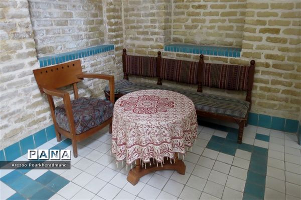 بازدید دانش‌آموزان دبیرستان فرزانگان دوره اول از مجموعه خان یزد