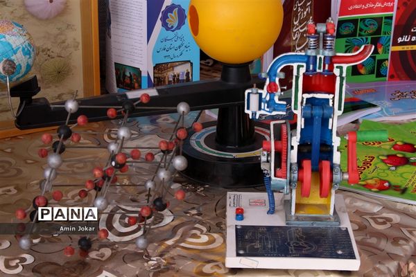 آیین نواختن زنگ انقلاب در مدارس استان فارس