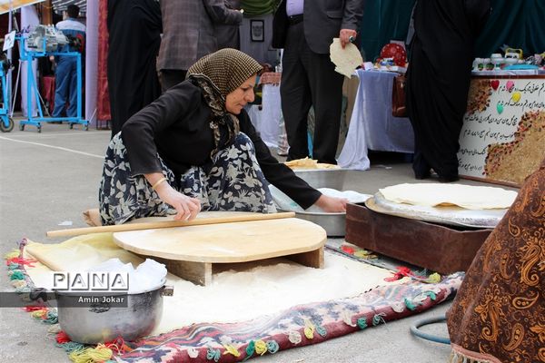 آیین نواختن زنگ انقلاب در مدارس استان فارس