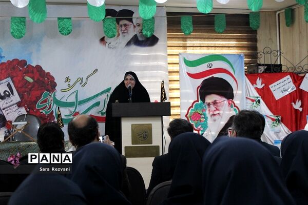 نواخته شدن زنگ انقلاب اسلامی در اسلامشهر