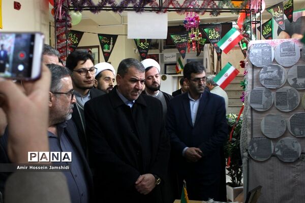 هفتمین نمایشگاه مدرسه انقلاب در تبریز