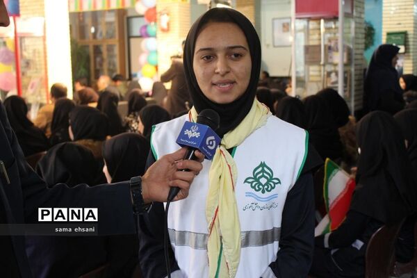 نواخته شدن زنگ انقلاب در مدارس کهگیلویه وبویراحمد