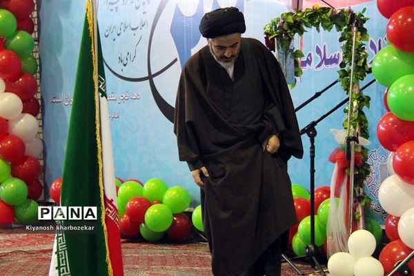 آیین نواختن زنگ انقلاب در مدرسه شهید ساکو مجنونیانس ارومیه