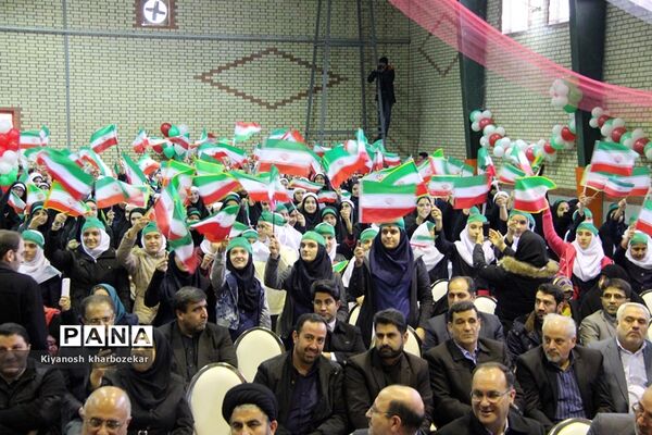 آیین نواختن زنگ انقلاب در مدرسه شهید ساکو مجنونیانس ارومیه