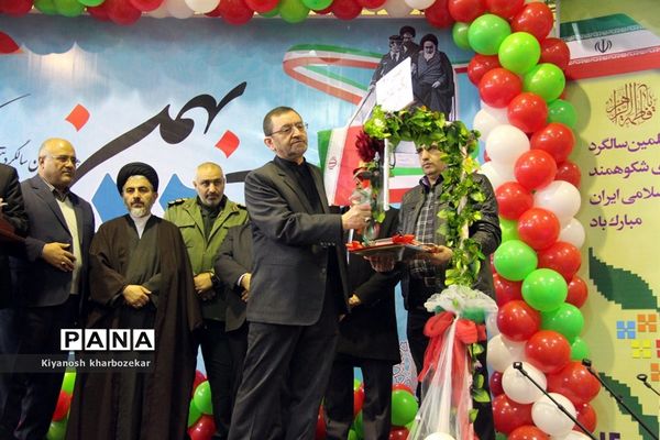 آیین نواختن زنگ انقلاب در مدرسه شهید ساکو مجنونیانس ارومیه