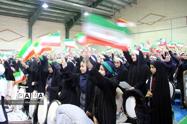 آیین نواختن زنگ انقلاب در مدرسه شهید ساکو مجنونیانس ارومیه