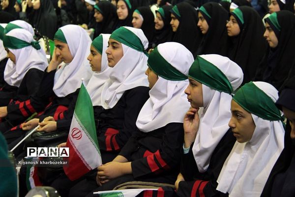 آیین نواختن زنگ انقلاب در مدرسه شهید ساکو مجنونیانس ارومیه