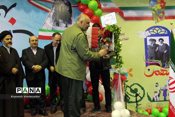 آیین نواختن زنگ انقلاب در مدرسه شهید ساکو مجنونیانس ارومیه