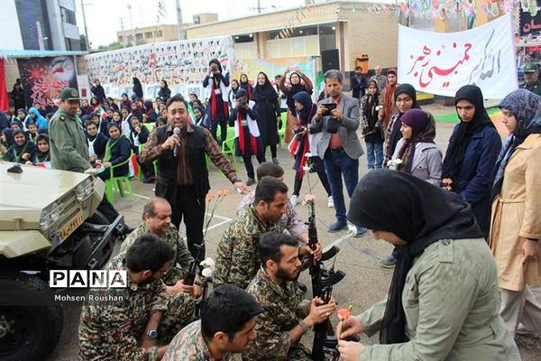 نواختن زنگ انقلاب در مدارس استان بوشهر- 2