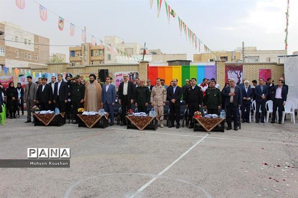 نواختن زنگ انقلاب در مدارس استان بوشهر- 2