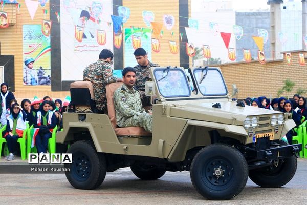 نواختن زنگ انقلاب در مدارس استان بوشهر- 2