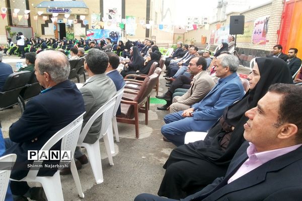 نواختن زنگ انقلاب در مدارس استان بوشهر- 2