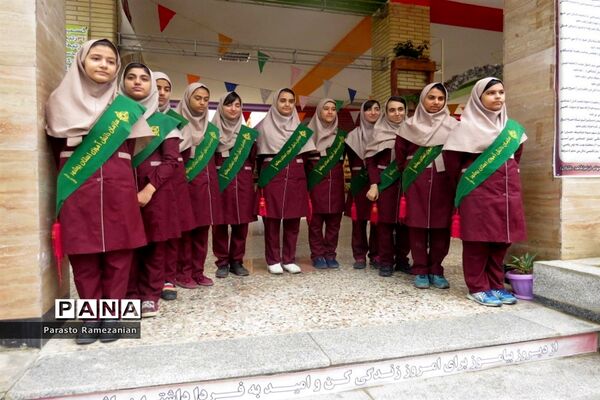 مراسم زنگ انقلاب در دبیرستان شهید سهام خیام بوشهر