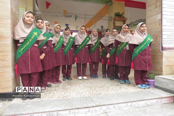 مراسم زنگ انقلاب در دبیرستان شهید سهام خیام بوشهر