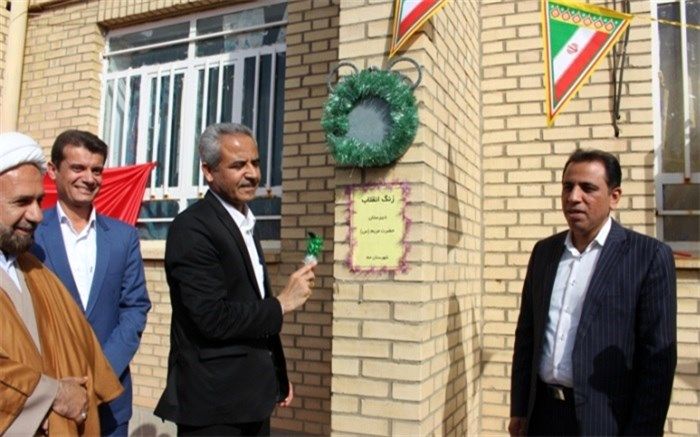 زنگ انقلاب در مدارس جم نواخته شد