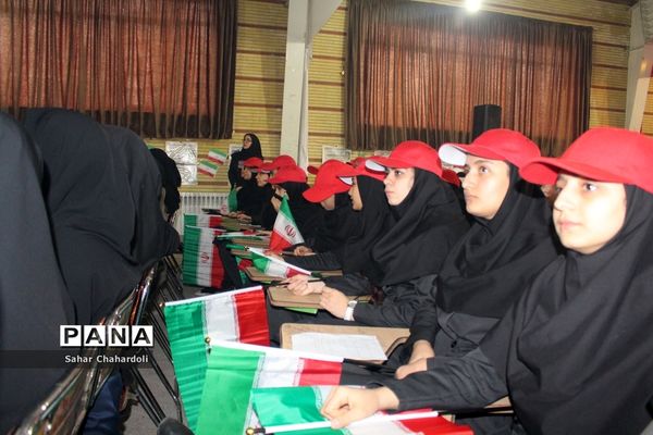 زنگ انقلاب در مدارس استان همدان