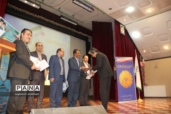 برگزاری همایش راسخون در کانون سمیه شهرری