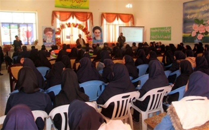 نواخته شدن زنگ انقلاب در مدارس شهرستان سمیرم